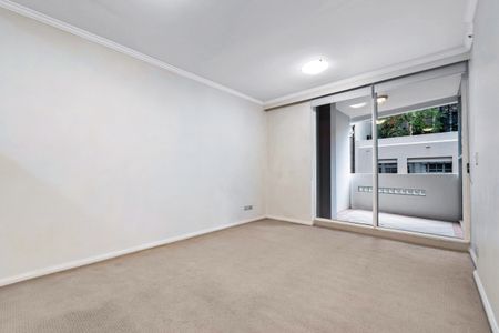 Studio Apartment at Oaks Trafalgar! - Photo 2