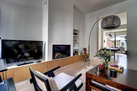 House - for rent - Photo 3