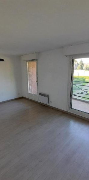 Location Appartement 1 pièce 31m² LAMBERSART 59130 - Photo 1