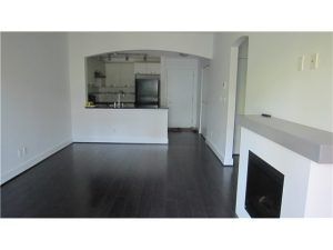 $2,550 / 2br – 788ft2 – Open-concept layout this 2-bedroom, 2-bathroom on the 4th floor (Y20) - Photo 1
