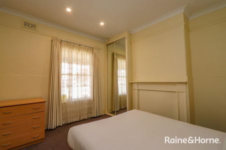 Fully Furnished 3 bedroom Semi located in CBD. Available 23.12.2025 - Photo 5