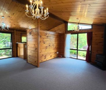 Very Tidy Condition - Long Term Family Home - Richmond Heights - Photo 1