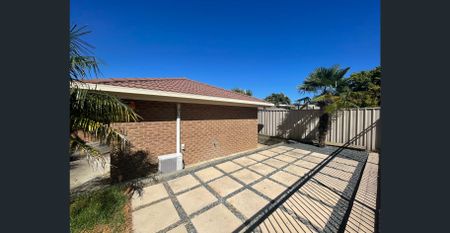 Large Family Home with Pool - Photo 5