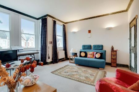 2 bedroom flat to rent - Photo 3