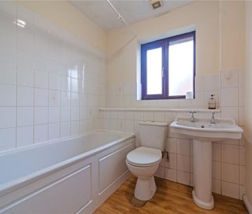 1 bedroom semi-detached house to rent - Photo 4