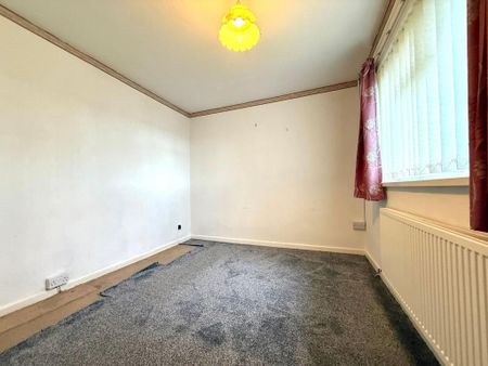 3 bedroom end of terrace house to rent - Photo 4