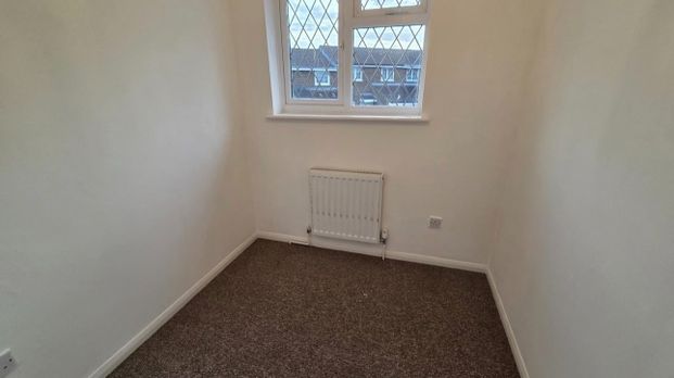 3 Bed Semi-Detached House, Dunsmore Road, LU1 - Photo 1