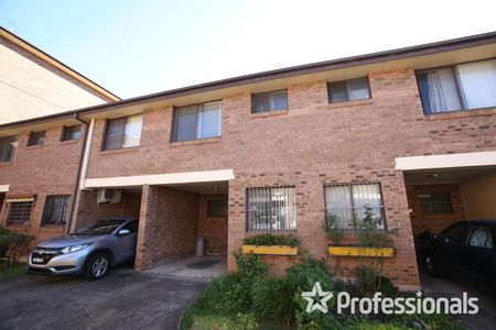 12/30 Pevensey Street, Canley Vale NSW 2166 - Photo 4