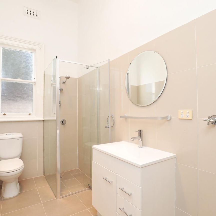 2/15 Charlotte Place, St Kilda VIC 3182 - Photo 1