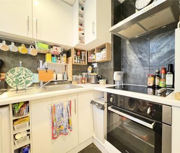 Studio to rent - Photo 5