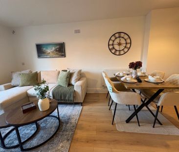 High Street - Photo 1