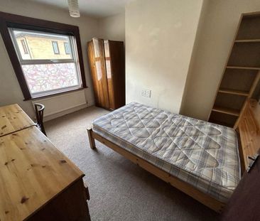 4 bedroom house to rent - Photo 2