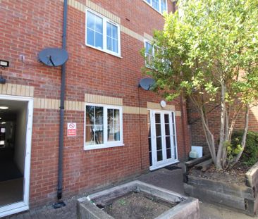 1 Bed Flat, Princess Lodge, LU1 - Photo 6