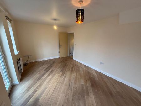 3 bedroom terraced house to rent - Photo 3
