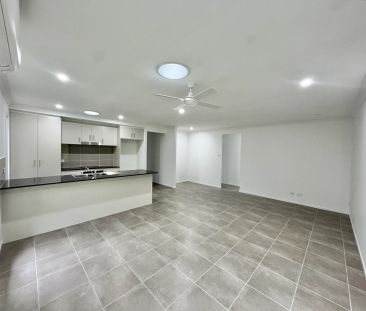 Immaculate Family Home in the Heart of Morisset - Photo 5