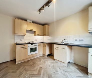 3 bedroom House To Let Total Size: 862 SQ FT - Photo 6