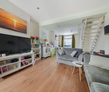 2 bedroom terraced house to rent - Photo 2