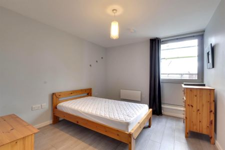 Queen Street, Portsmouth Furnished - Photo 2