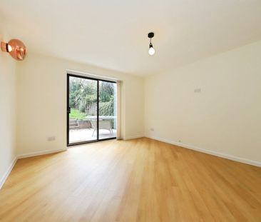 Lynwood Drive - Photo 6