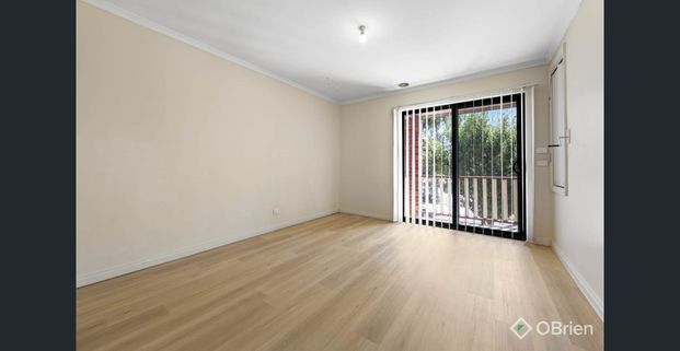 Spacious Double-Storey Family Home in Prime Location - Photo 1