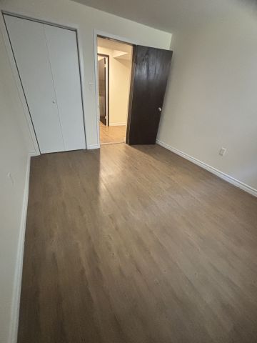 For Lease - 350 Hillcroft Street Unit# Bsmt, Oshawa, Ontario - Photo 3