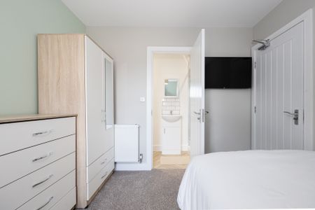 Chester Road Room 1 - Photo 2