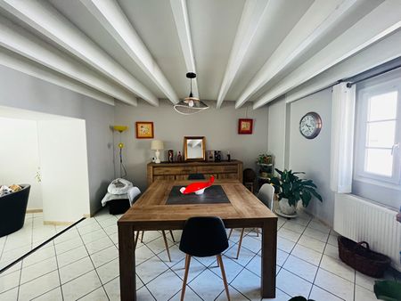 House - Photo 2