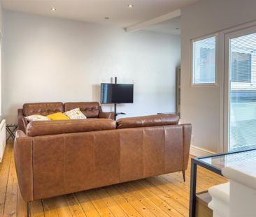 2 bedroom terraced house to rent - Photo 2