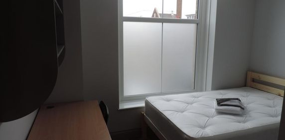 3 bedroom house to rent - Photo 2