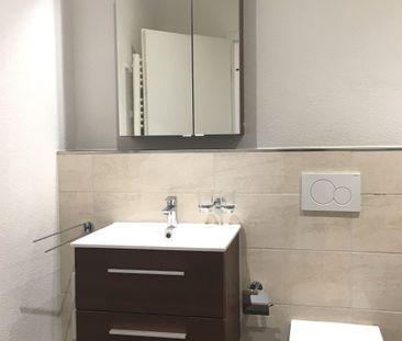 Compact apartment with its own laundry tower - Foto 6