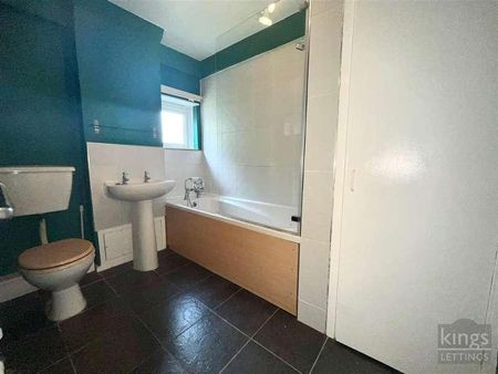 Potter Street, Harlow, CM17 - Photo 3