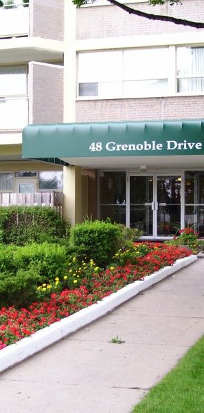 48 Grenoble Drive - Photo 1