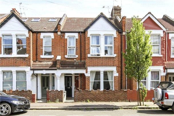 2 bedroom maisonette to rent - Photo 1