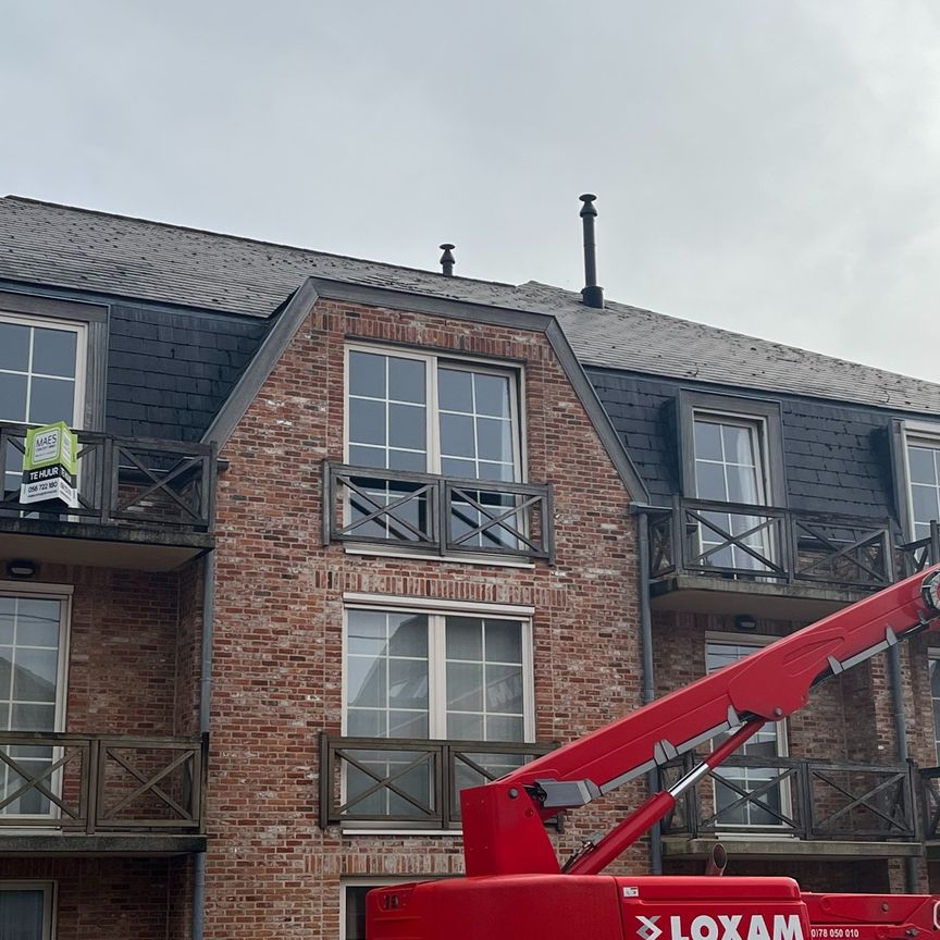 Appartement te huur dicht bij centrum Waregem met ondergrondse parkeerplaats - Photo 1