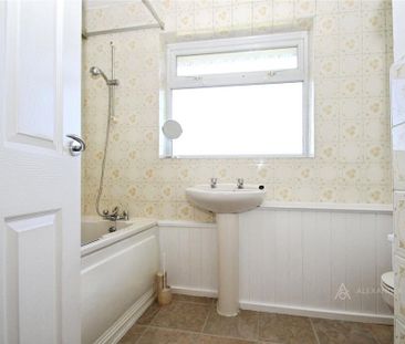 3 bedroom detached house to rent - Photo 6