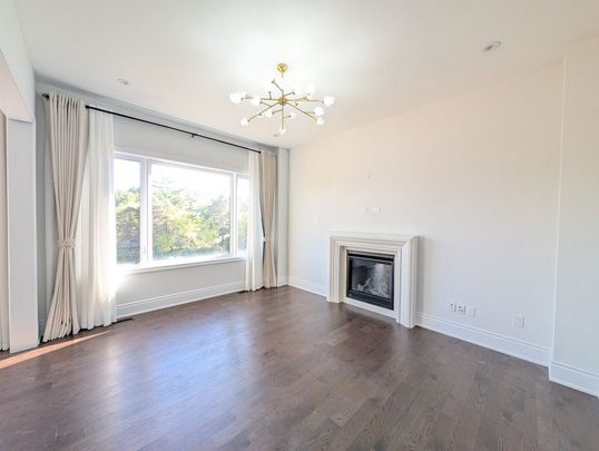 For Lease - 192 Sunset Vista Court, Aurora, Ontario - Photo 1