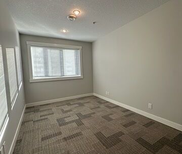 5717 2 Street Southwest, Calgary - Photo 3