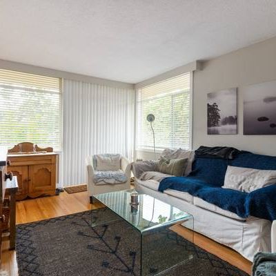 One-Bedroom in Oak Bay Living/ Concrete Building - Photo 1