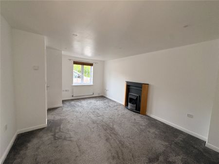Read Close, Fernwood, Newark, Nottinghamshire, NG24 - Photo 2