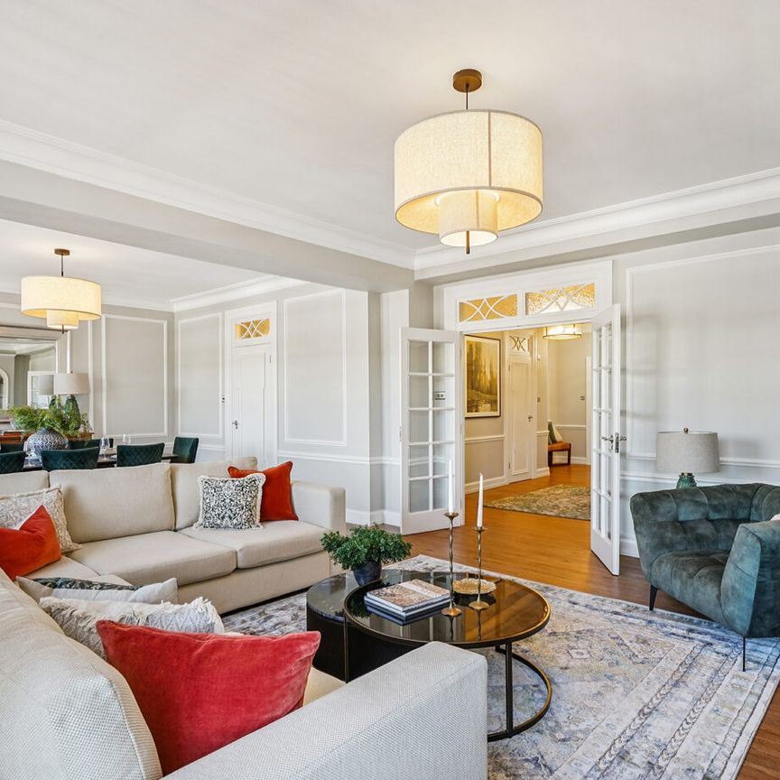 Grosvenor Square, W1K, London - Photo 1