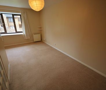 1 bed flat to rent in Buckland Road, Maidstone, ME16 - Photo 3