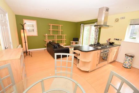 2 bedroom apartment to rent - Photo 2