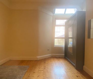 5 bedroom property to rent - Photo 3