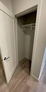 Spacious 1BR/In suite laundry/Quartz countertops/On site management - Photo 4