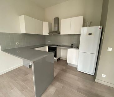 A LOUER : T3 à LILLE • place de la République - Lille • 1 490 € - Photo 4