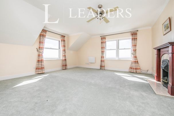 2 bedroom apartment to rent Undercliff Road East, Felixstowe, IP11 - Photo 1