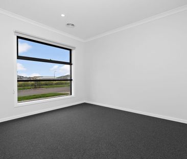 Brand New Family Home - Photo 2