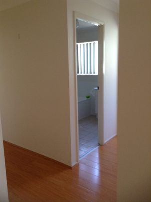 Room for rent in Arundel - Photo 1