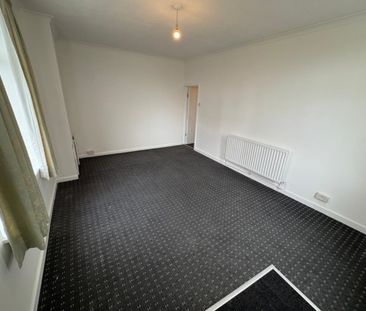 1 bed Flat - To Let - Photo 1