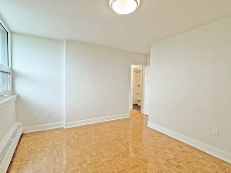 For Lease - 485 Huron Street Unit# 403, Toronto, Ontario - Photo 2